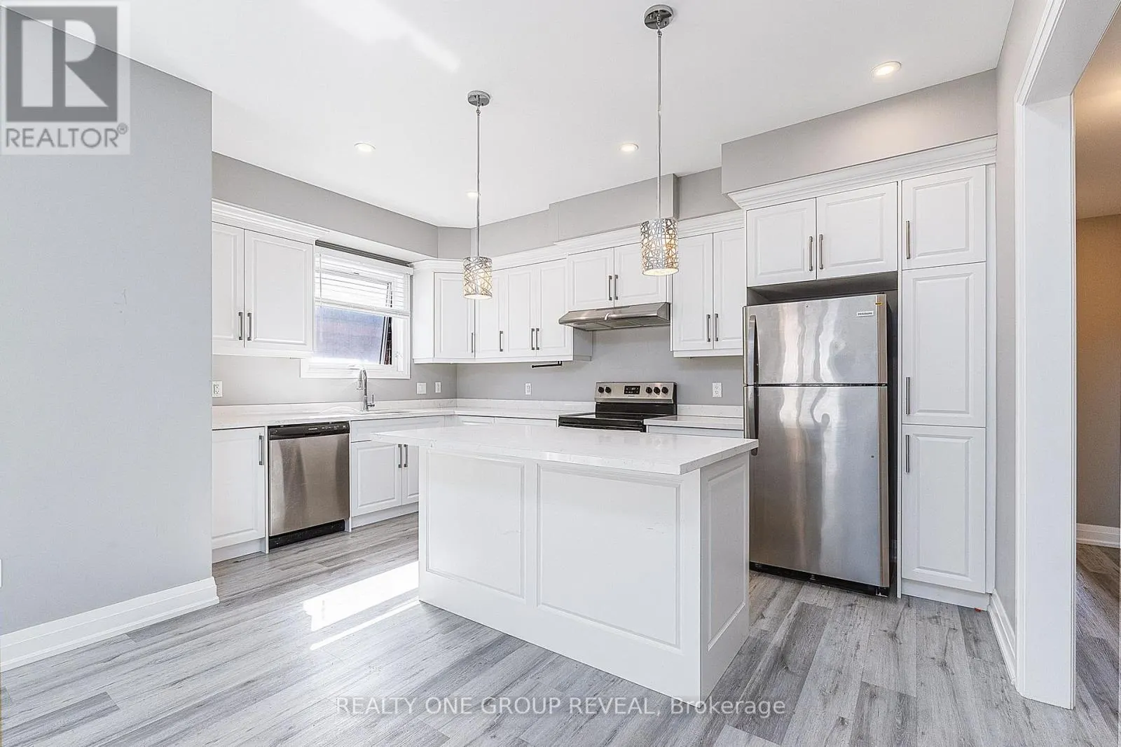 2 - 96 CROMWELL AVENUE