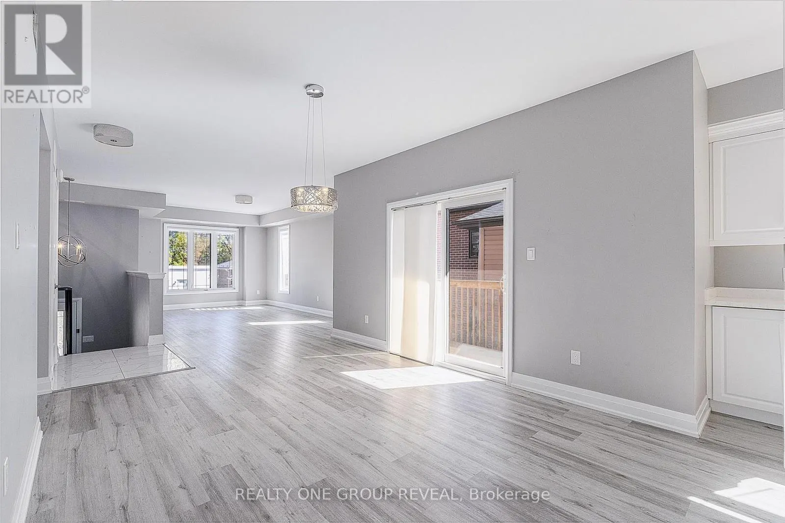 2 - 96 CROMWELL AVENUE