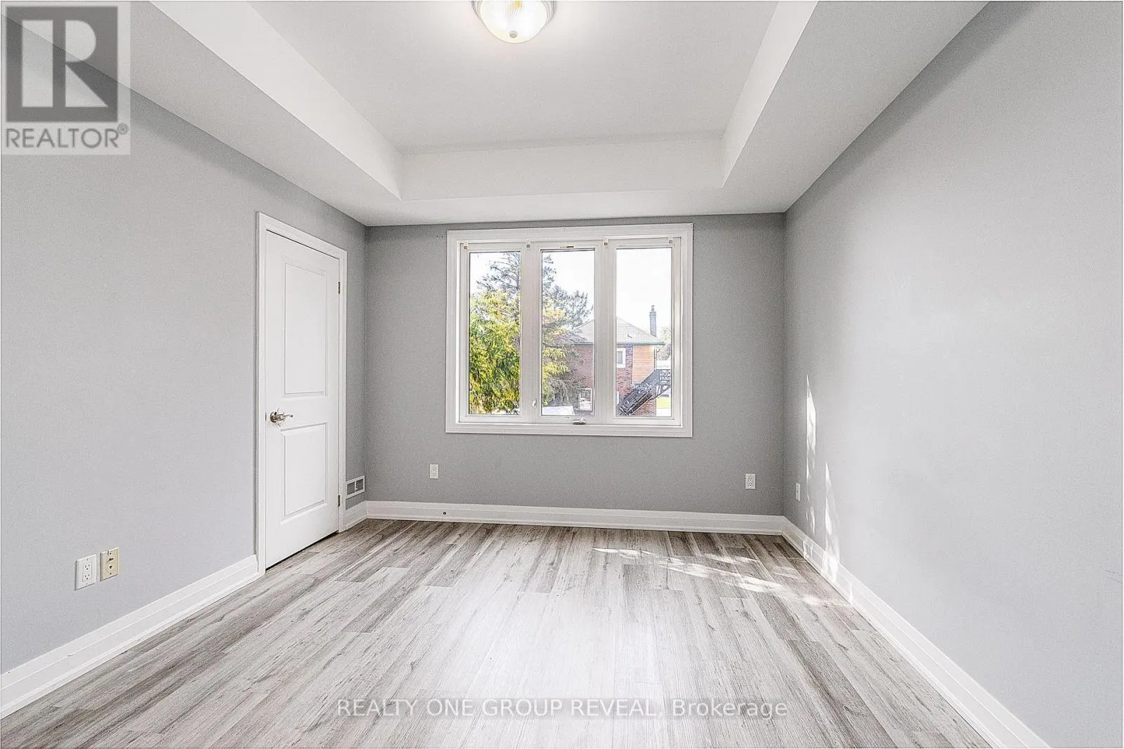 2 - 96 CROMWELL AVENUE