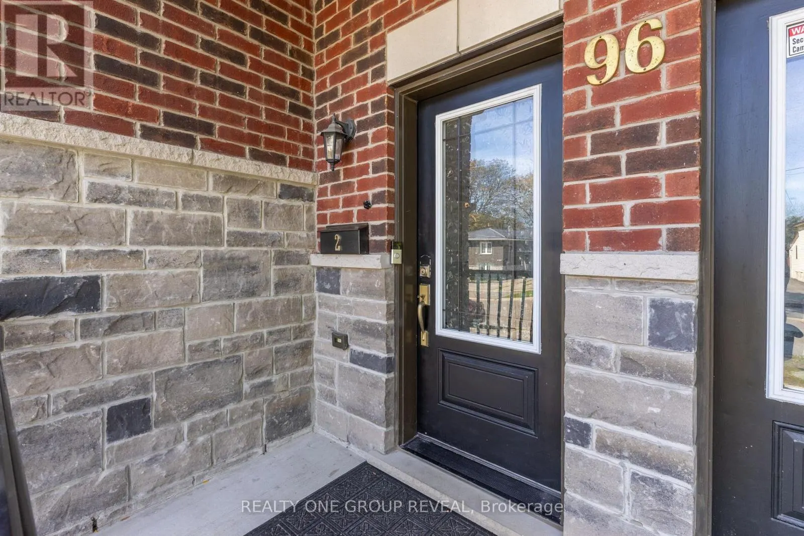 2 - 96 CROMWELL AVENUE