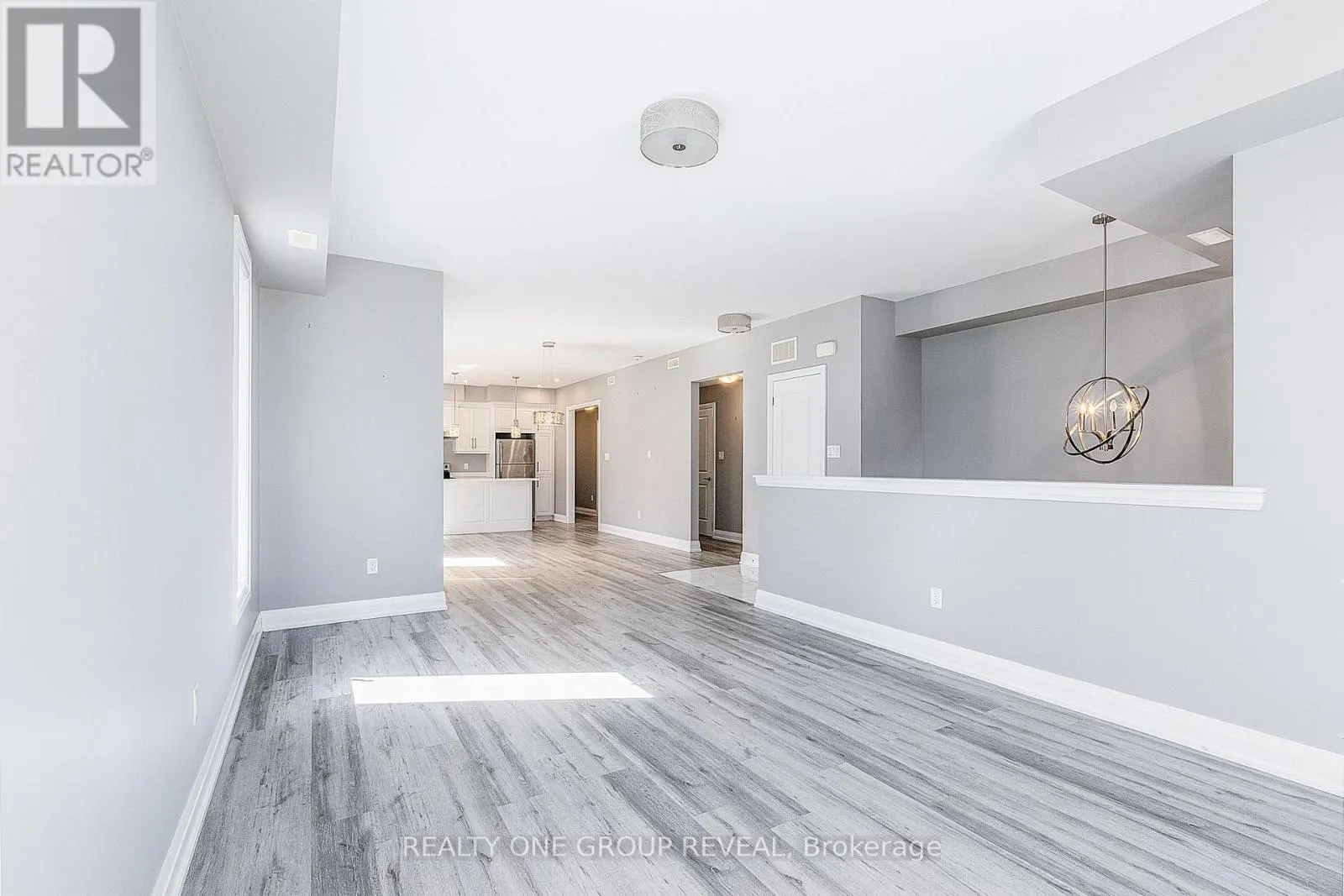 2 - 96 CROMWELL AVENUE