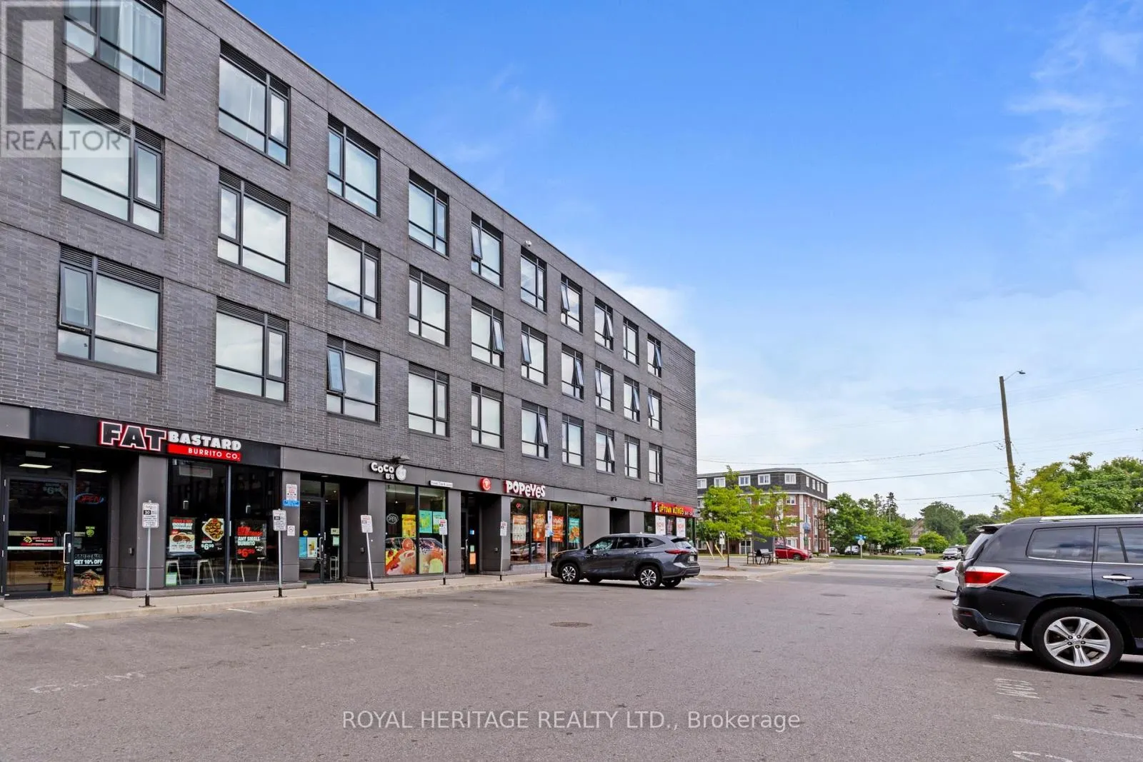307 - 1800 SIMCOE STREET N