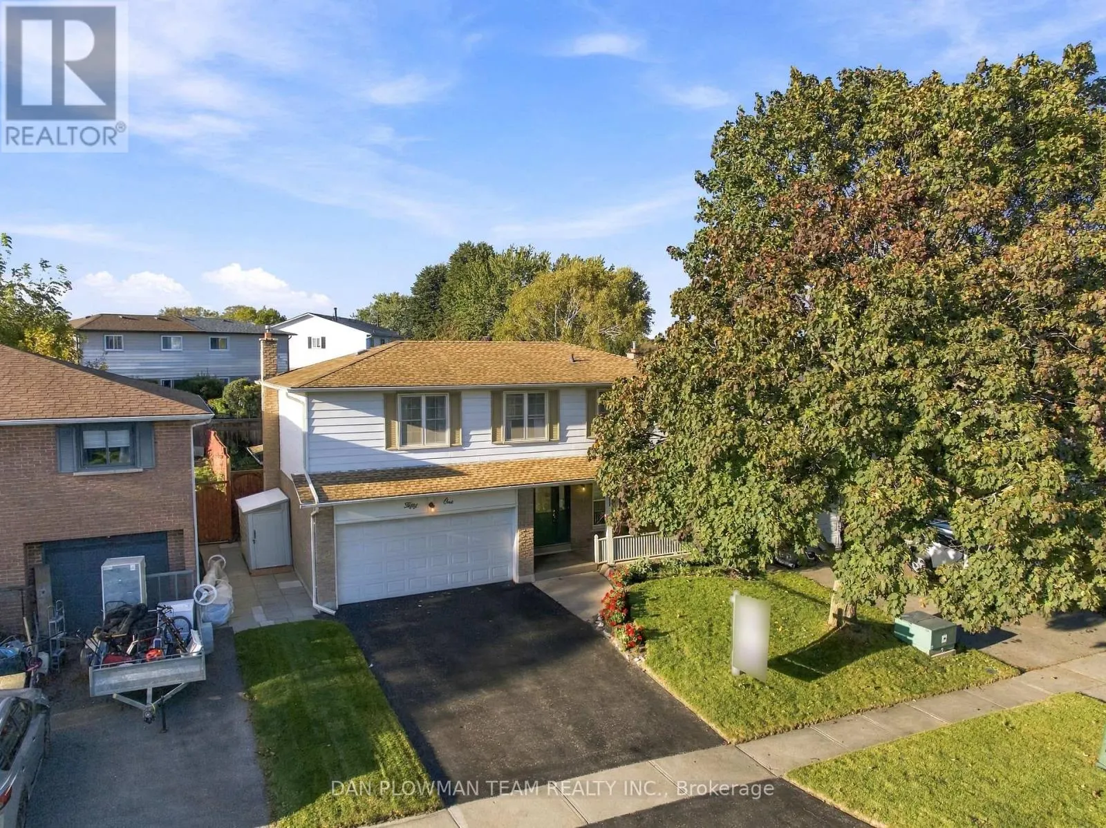 51 ROSALYNNE AVENUE