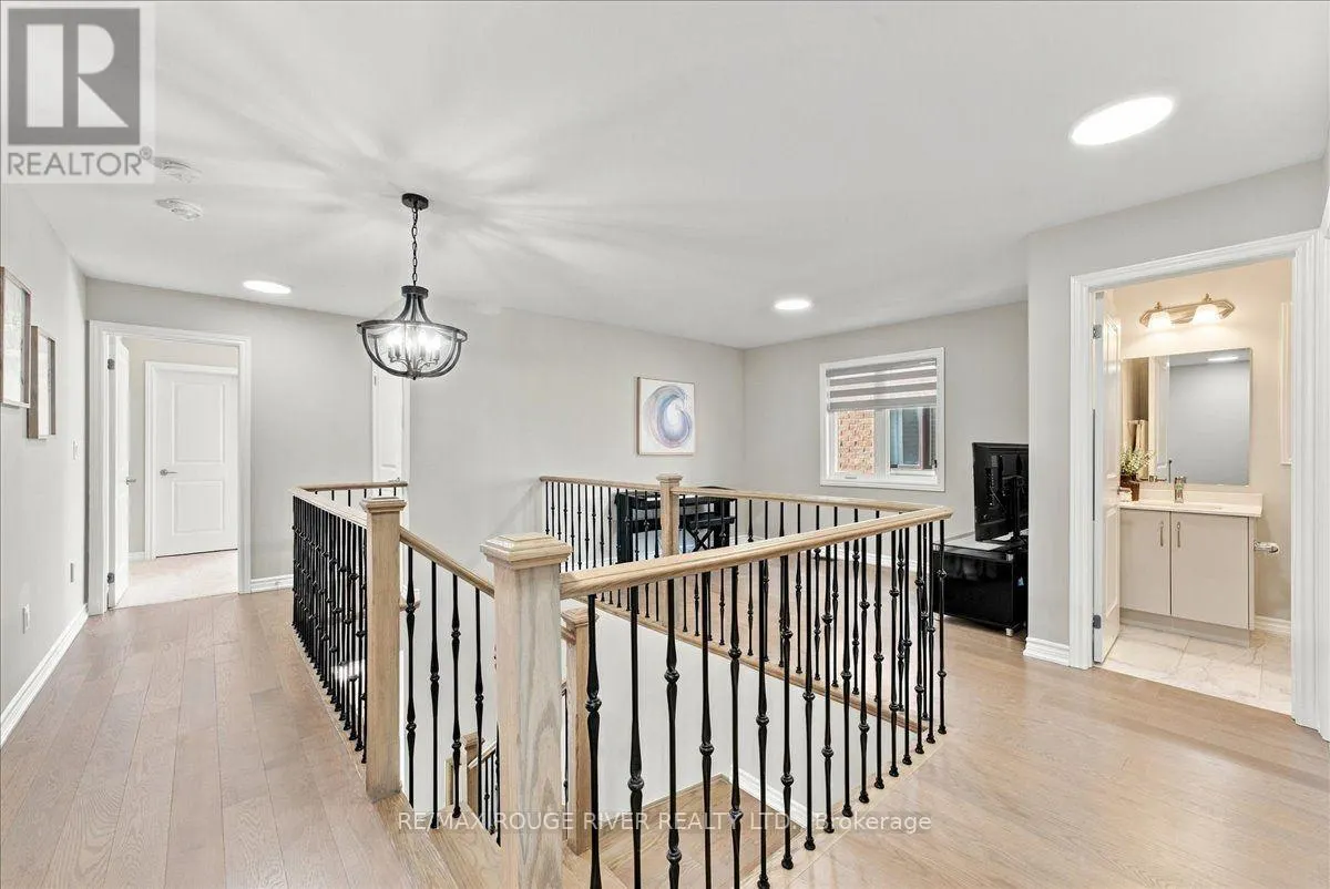 520 CORONATION ROAD