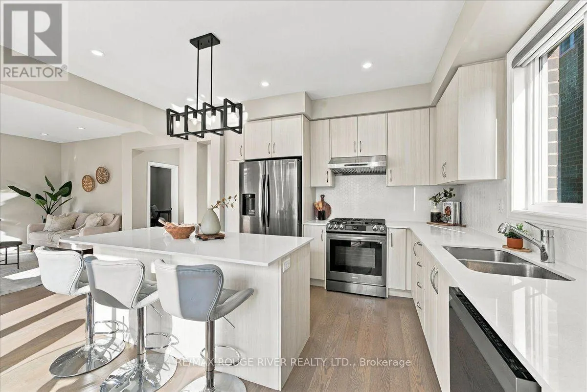520 CORONATION ROAD
