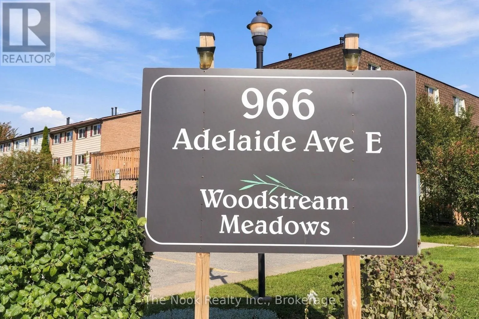 49 - 966 ADELAIDE AVENUE E #49