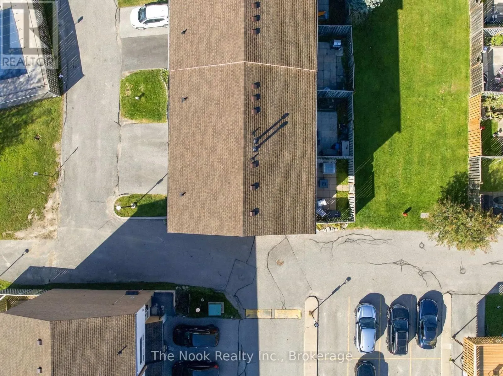 49 - 966 ADELAIDE AVENUE E #49