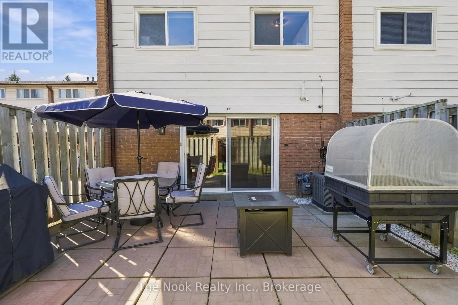 49 - 966 ADELAIDE AVENUE E #49