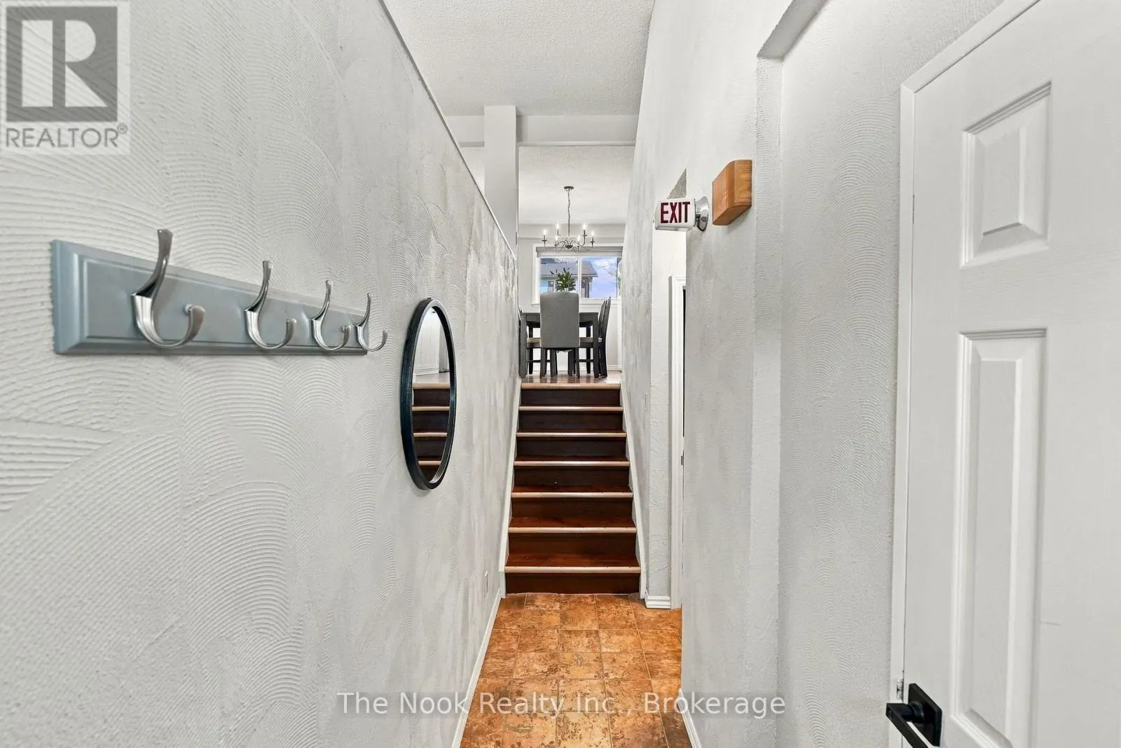 49 - 966 ADELAIDE AVENUE E #49