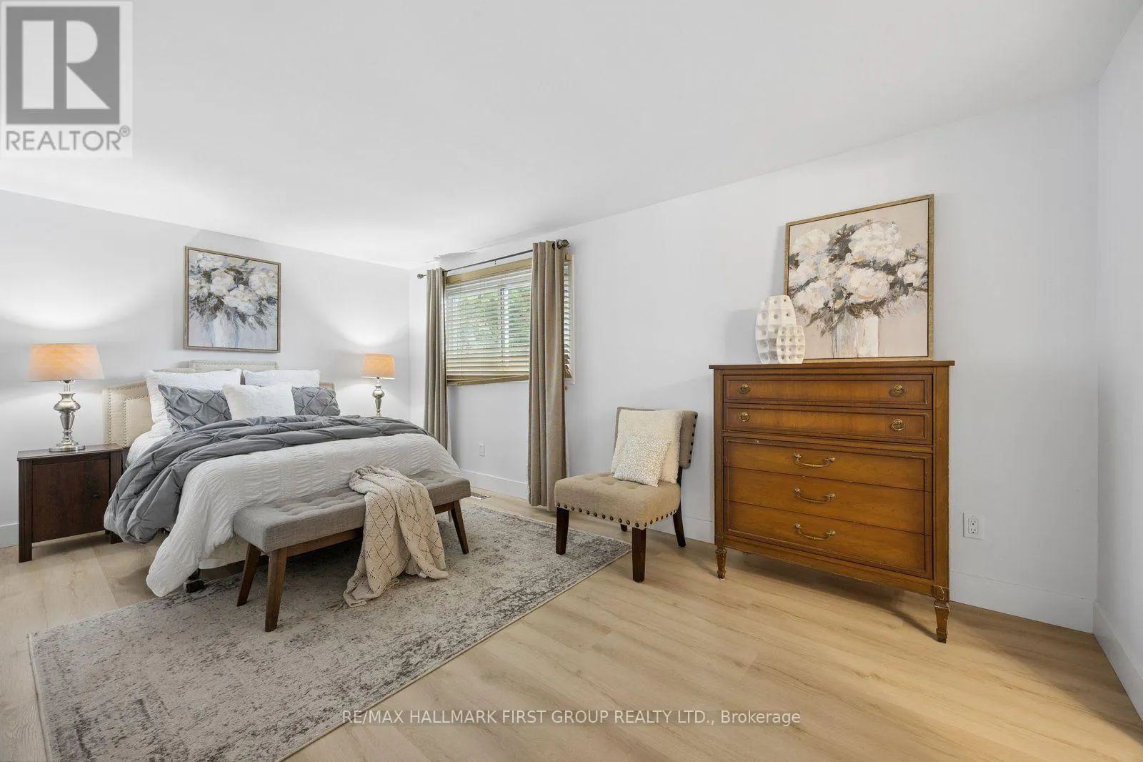 4 LOWDER PLACE