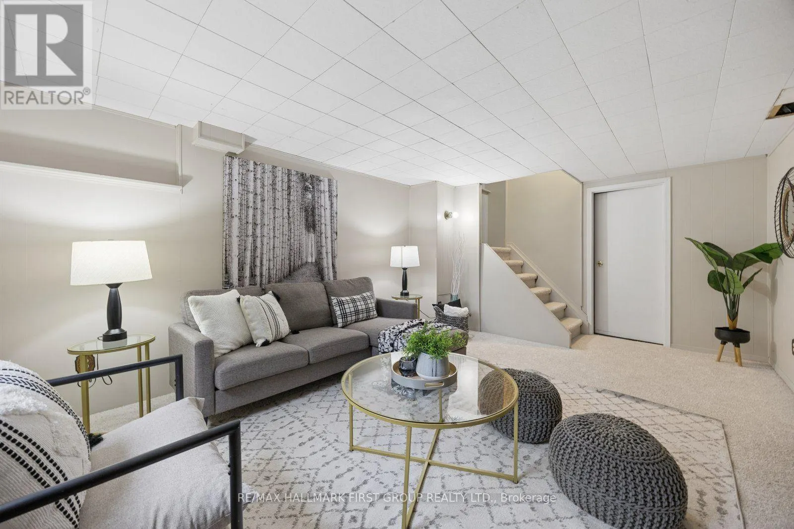 4 LOWDER PLACE