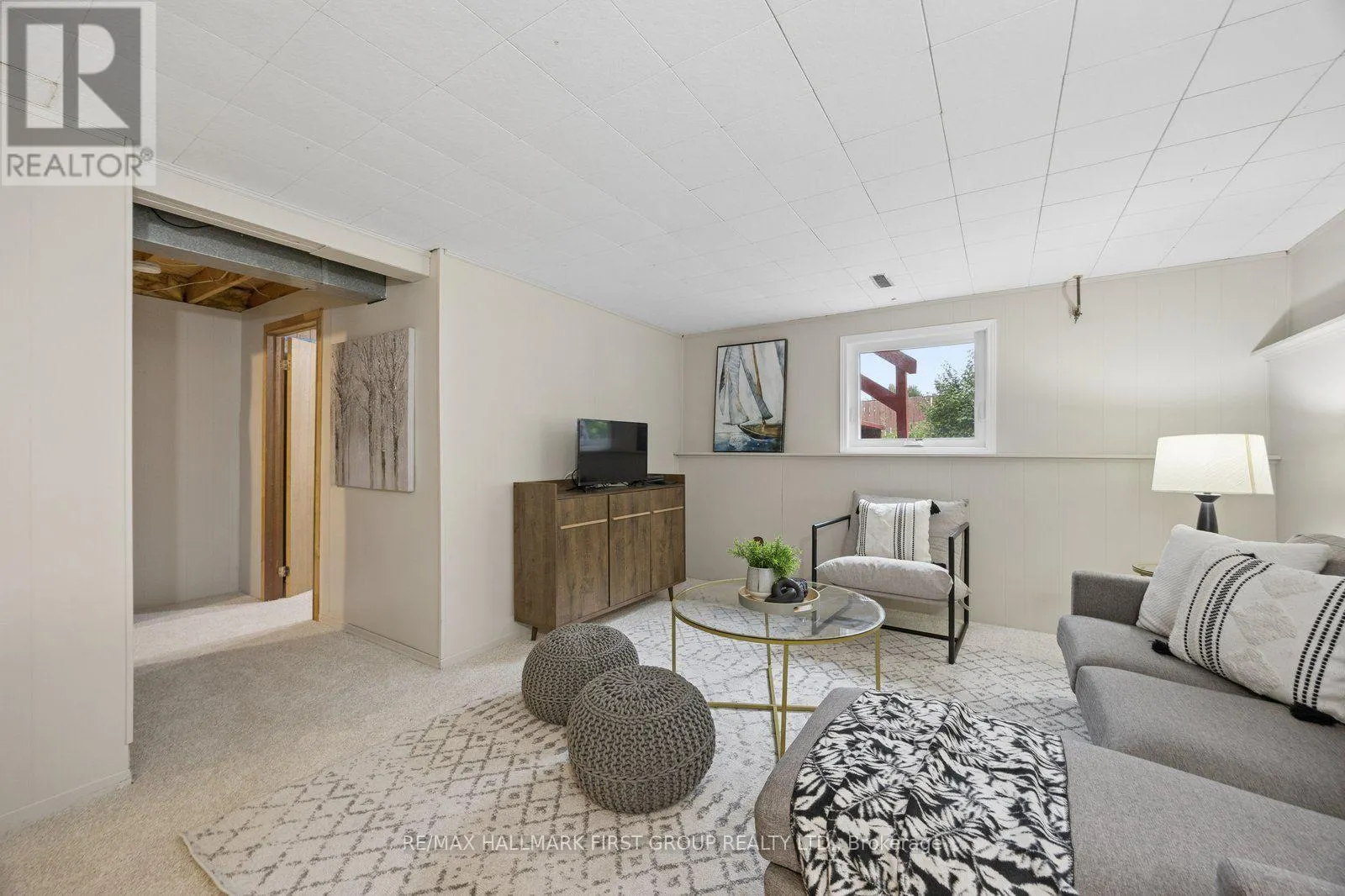 4 LOWDER PLACE