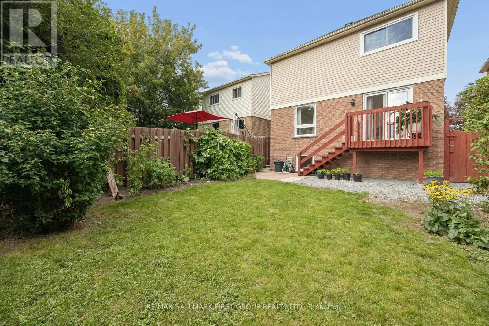 4 LOWDER PLACE
