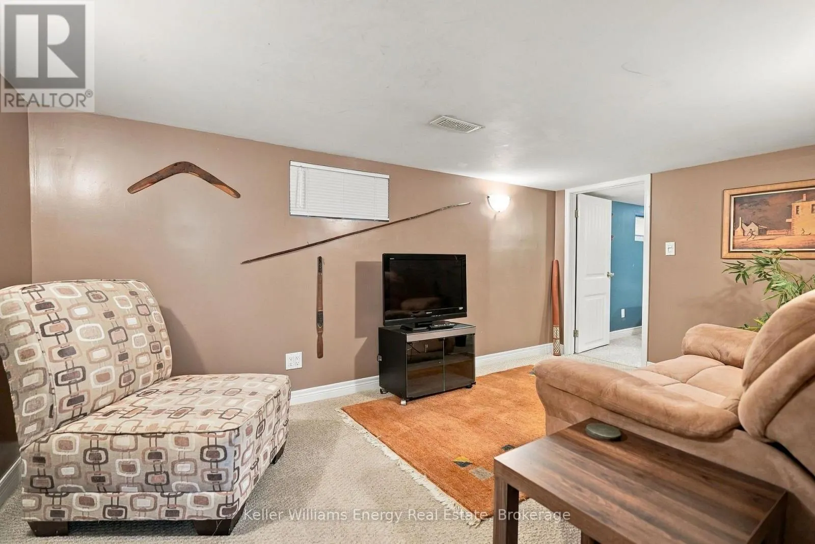 256 GROOMS AVENUE