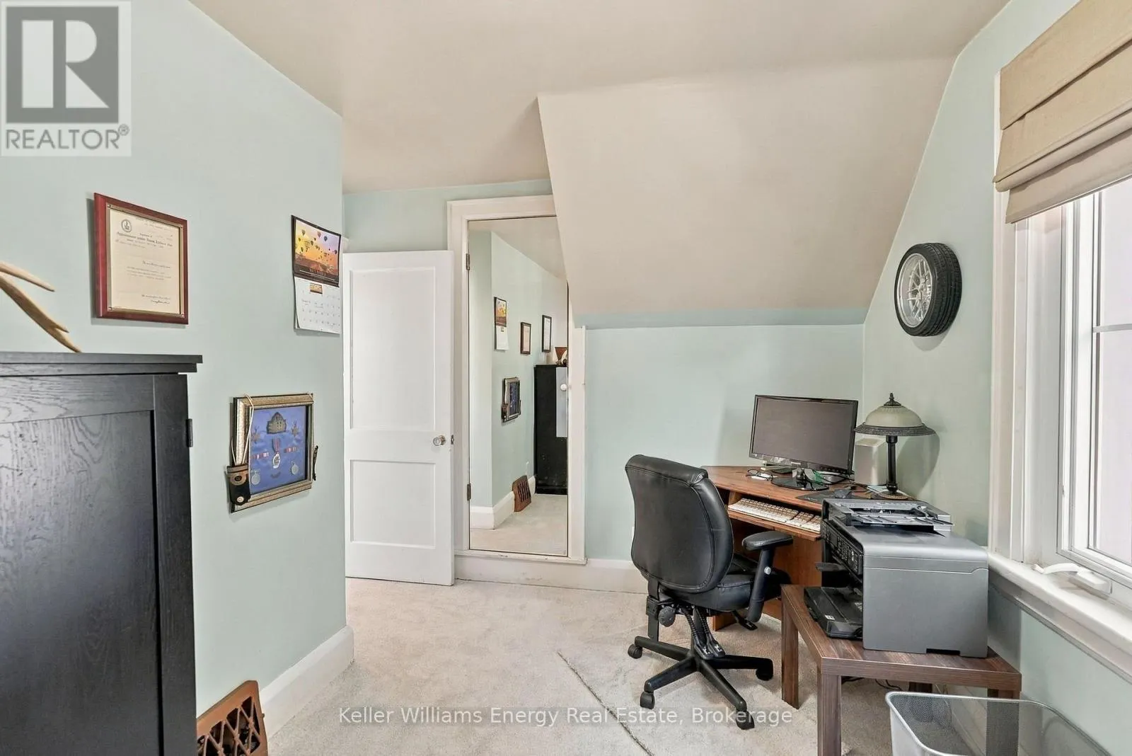 256 GROOMS AVENUE