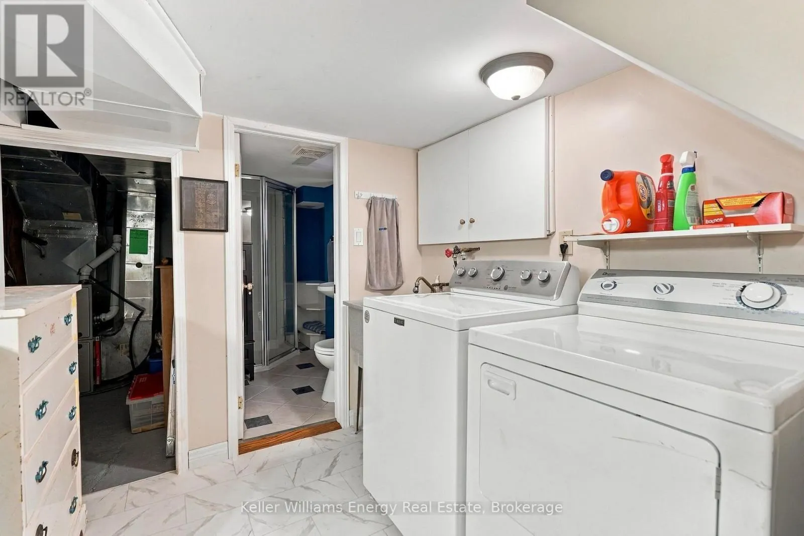 256 GROOMS AVENUE