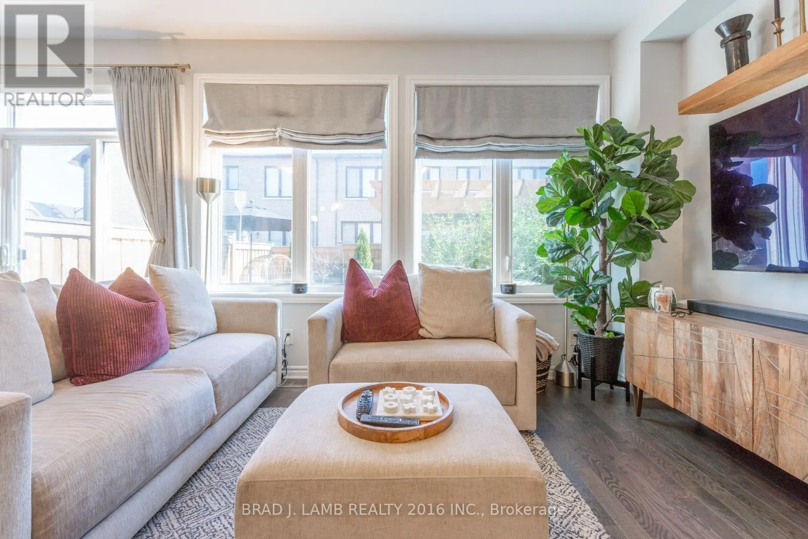 57 SUTCLIFFE DRIVE