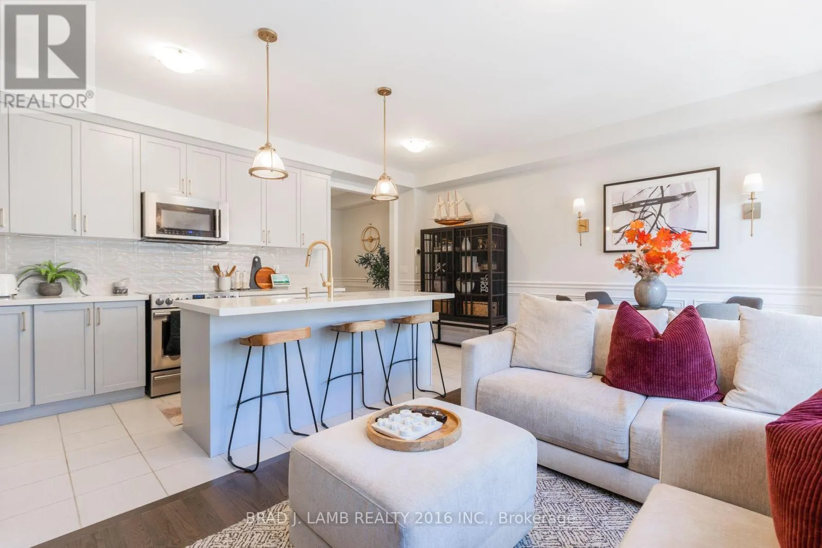 57 SUTCLIFFE DRIVE