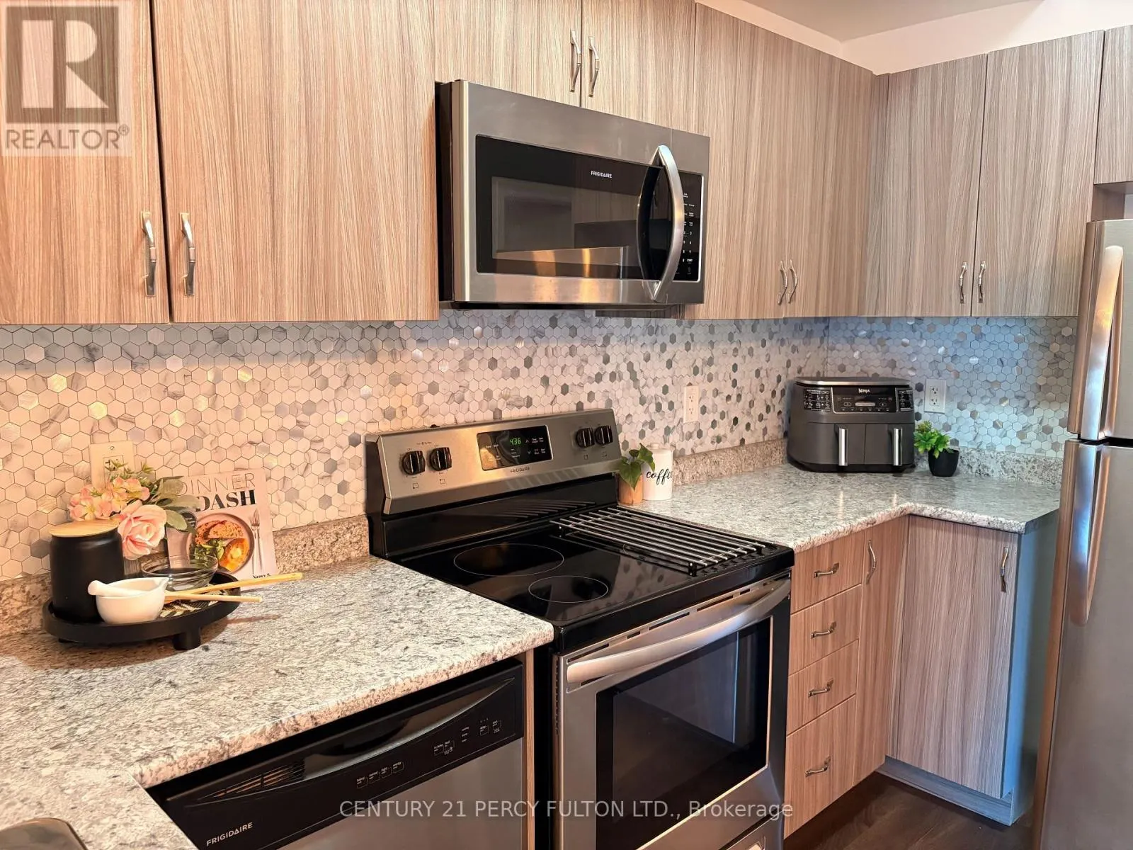 84 - 2604 WILLIAM JACKSON DRIVE
