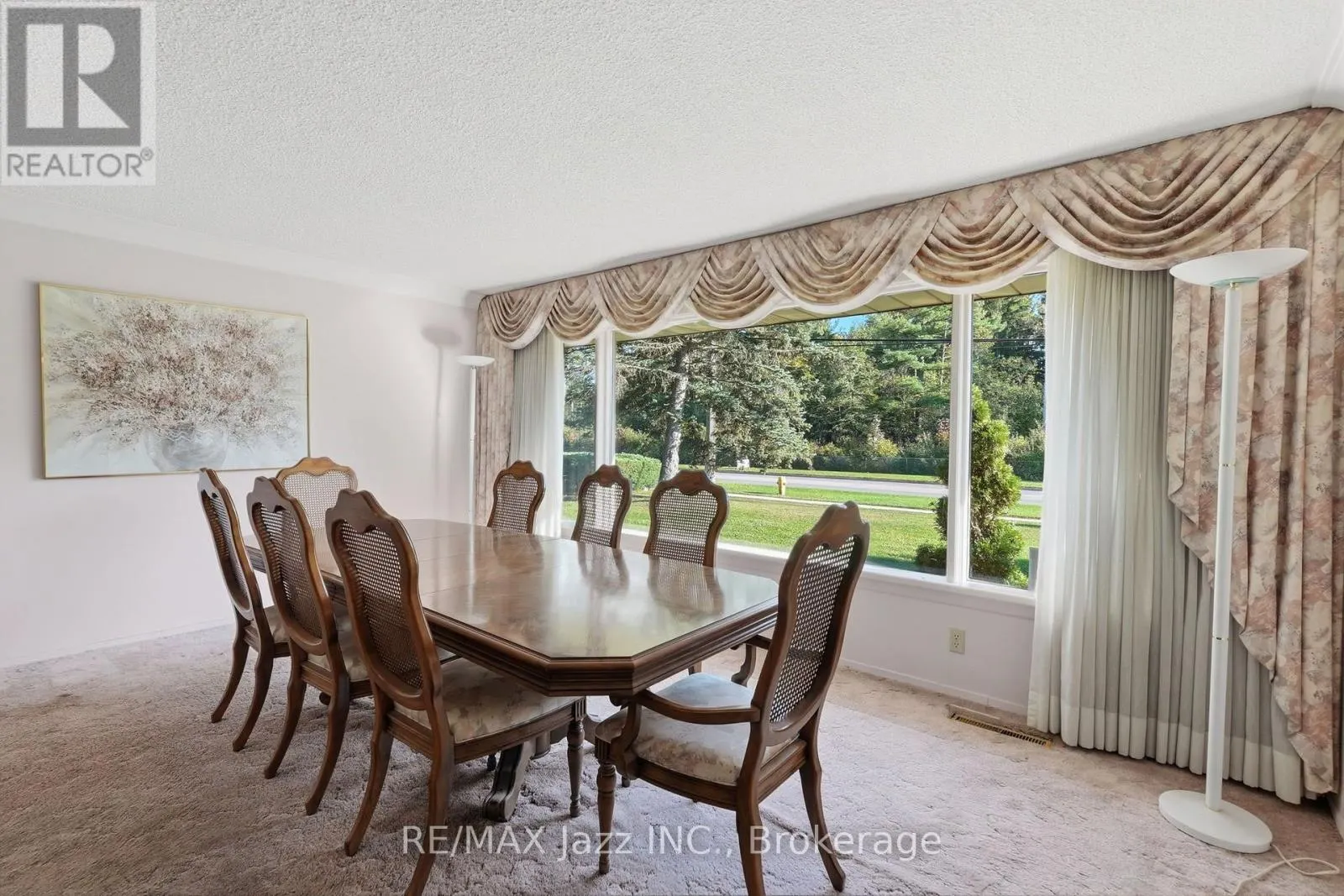 346 CONLIN ROAD E