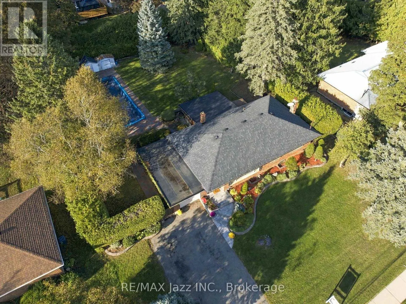 346 CONLIN ROAD E
