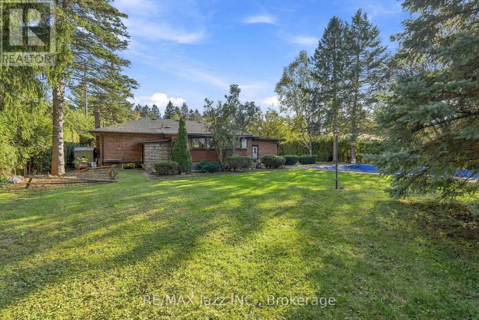 346 CONLIN ROAD E