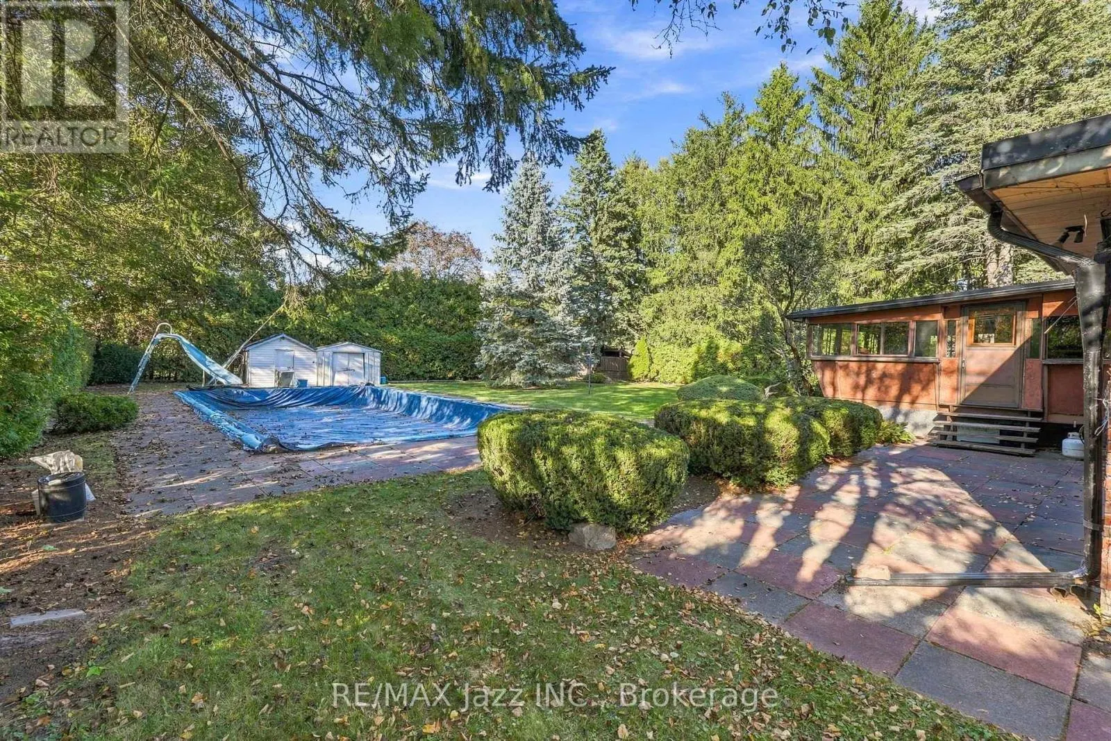 346 CONLIN ROAD E
