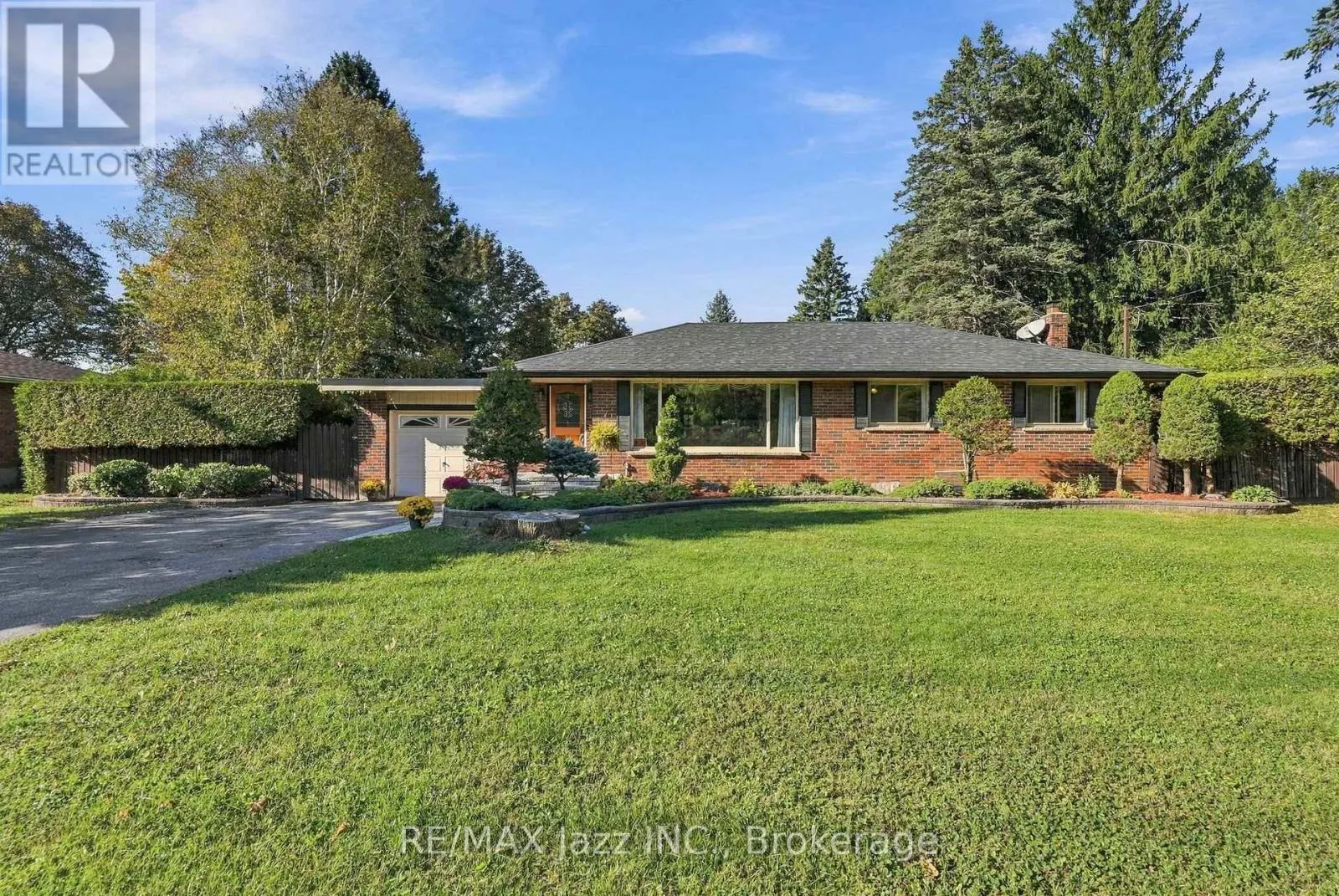 346 CONLIN ROAD E
