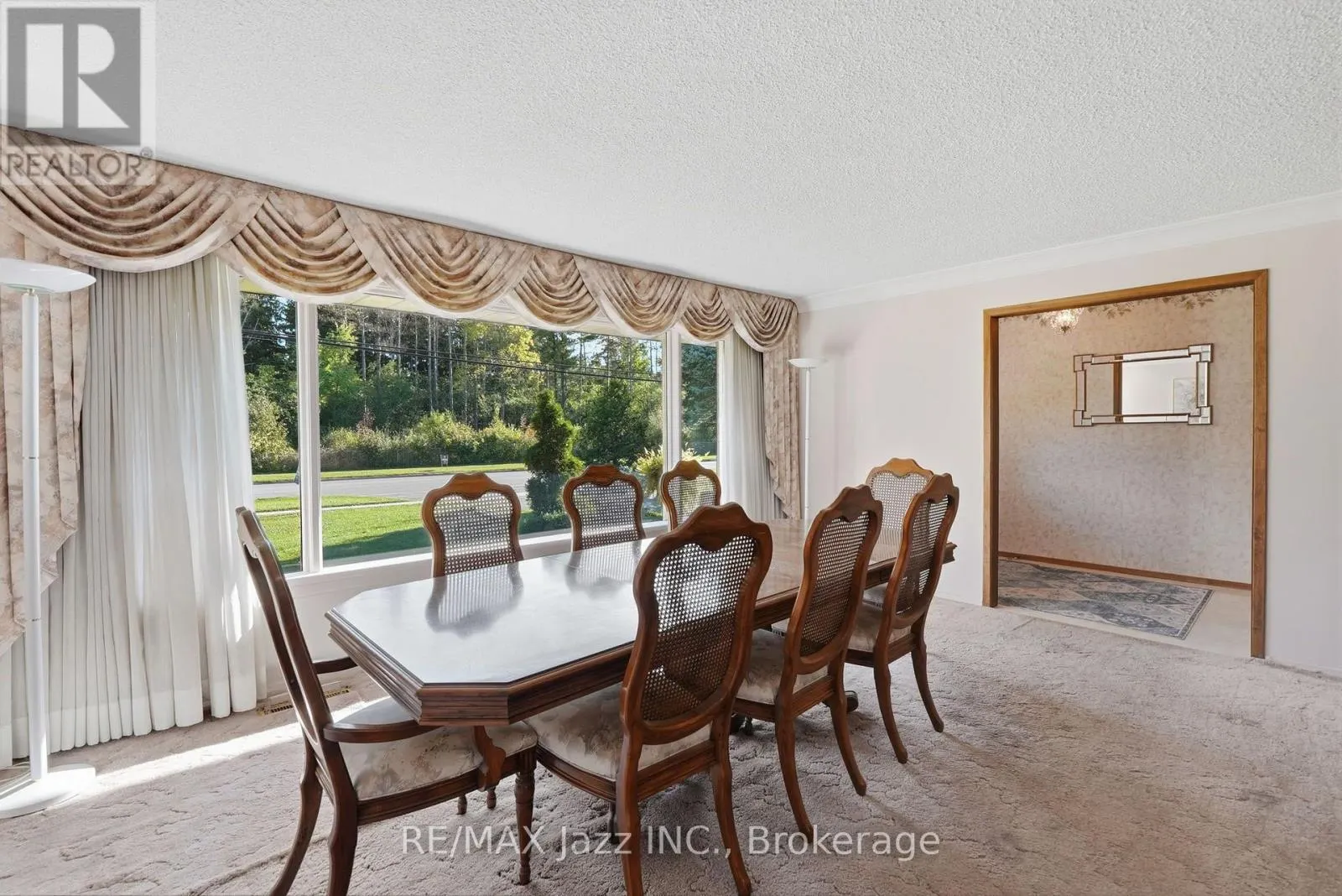 346 CONLIN ROAD E