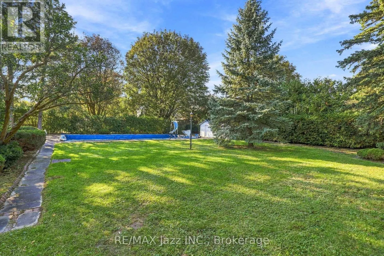 346 CONLIN ROAD E