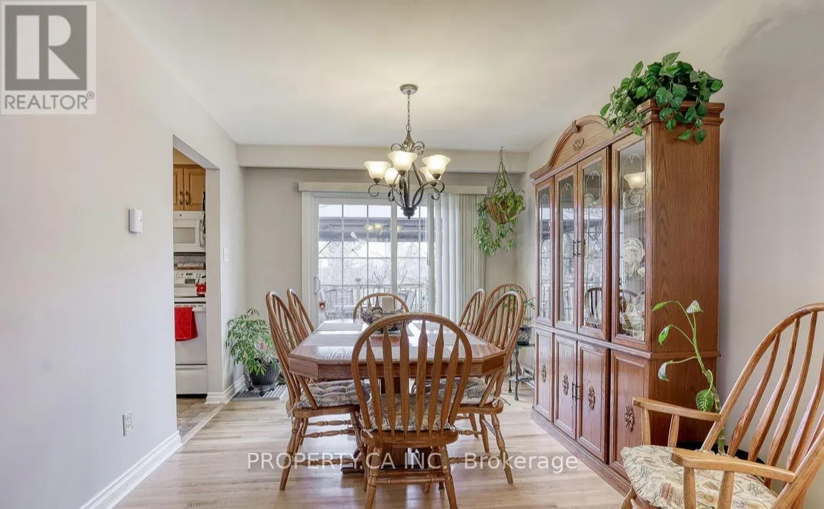 UPPER - 204 MASON DRIVE