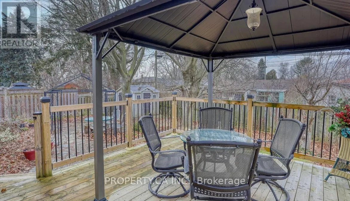 UPPER - 204 MASON DRIVE