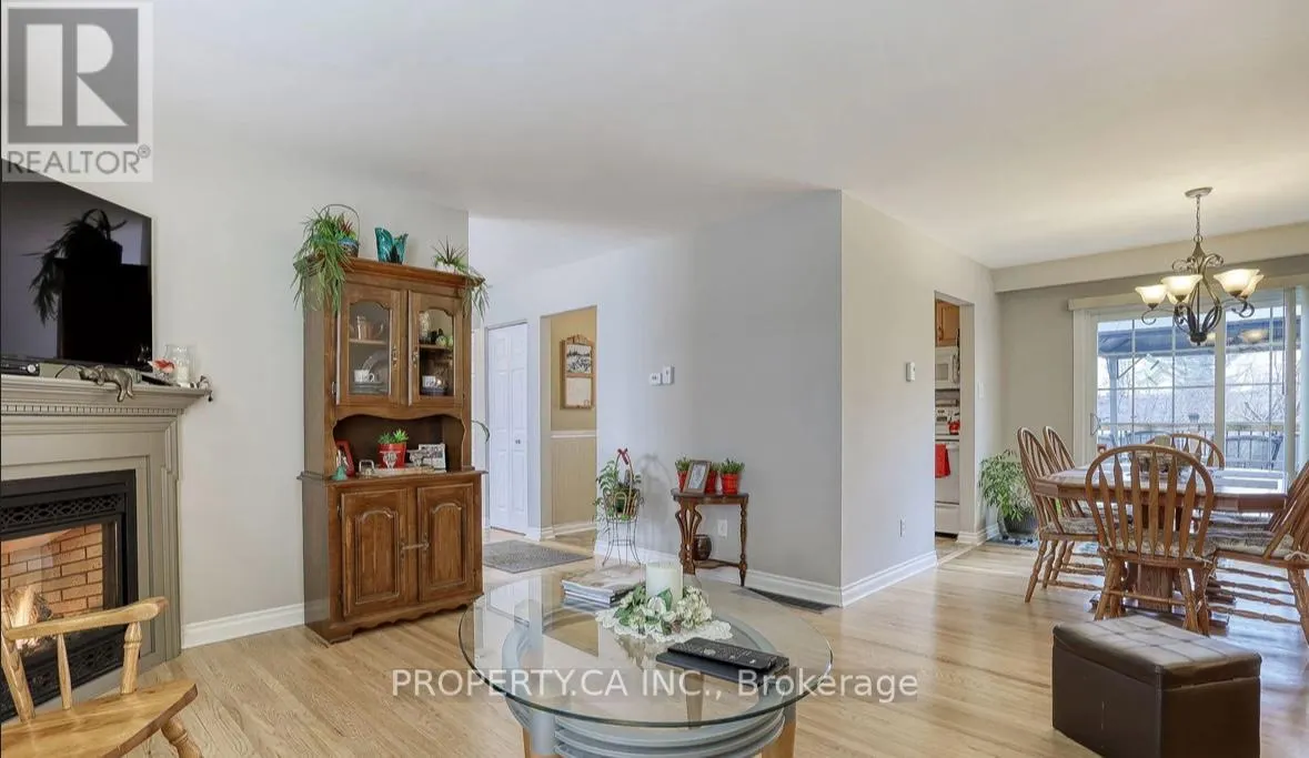 UPPER - 204 MASON DRIVE