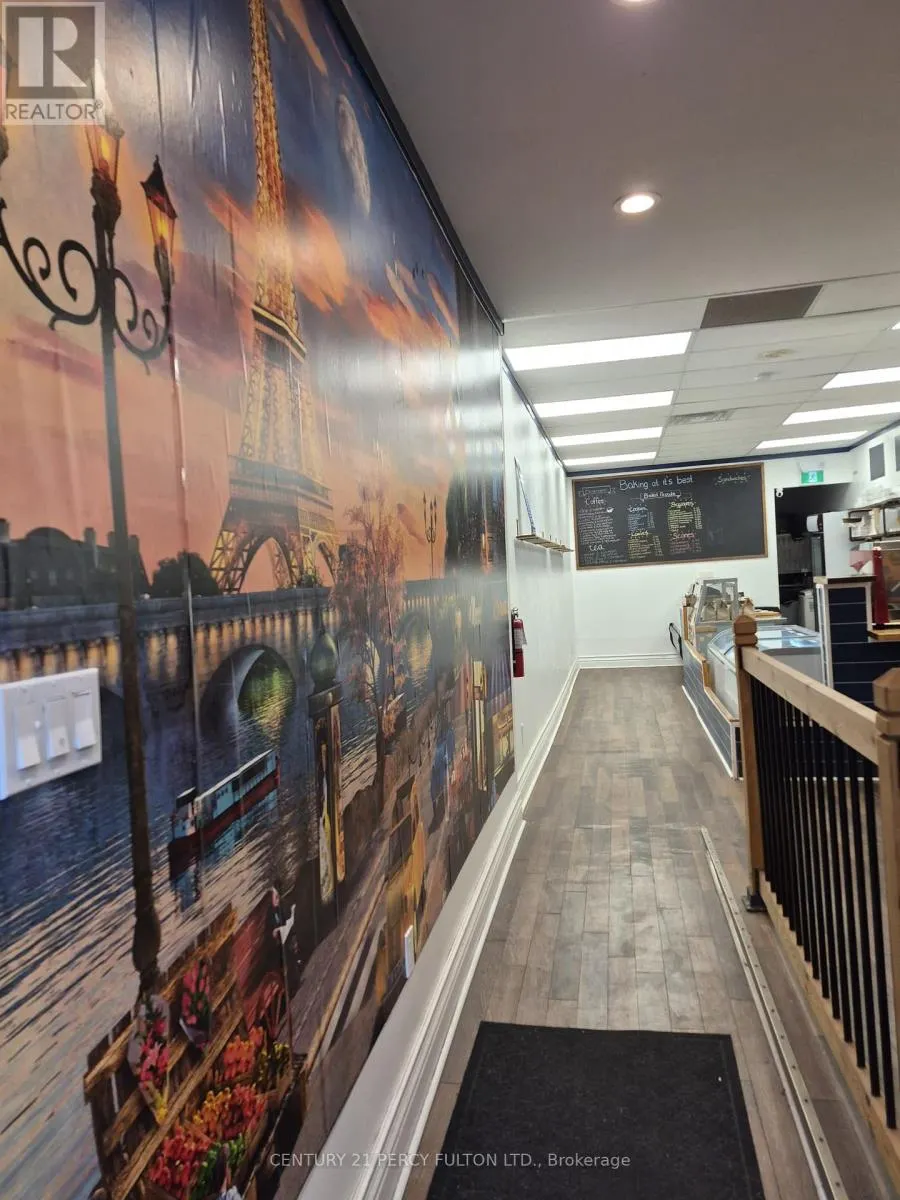 MAIN - 25 SIMCOE STREET S