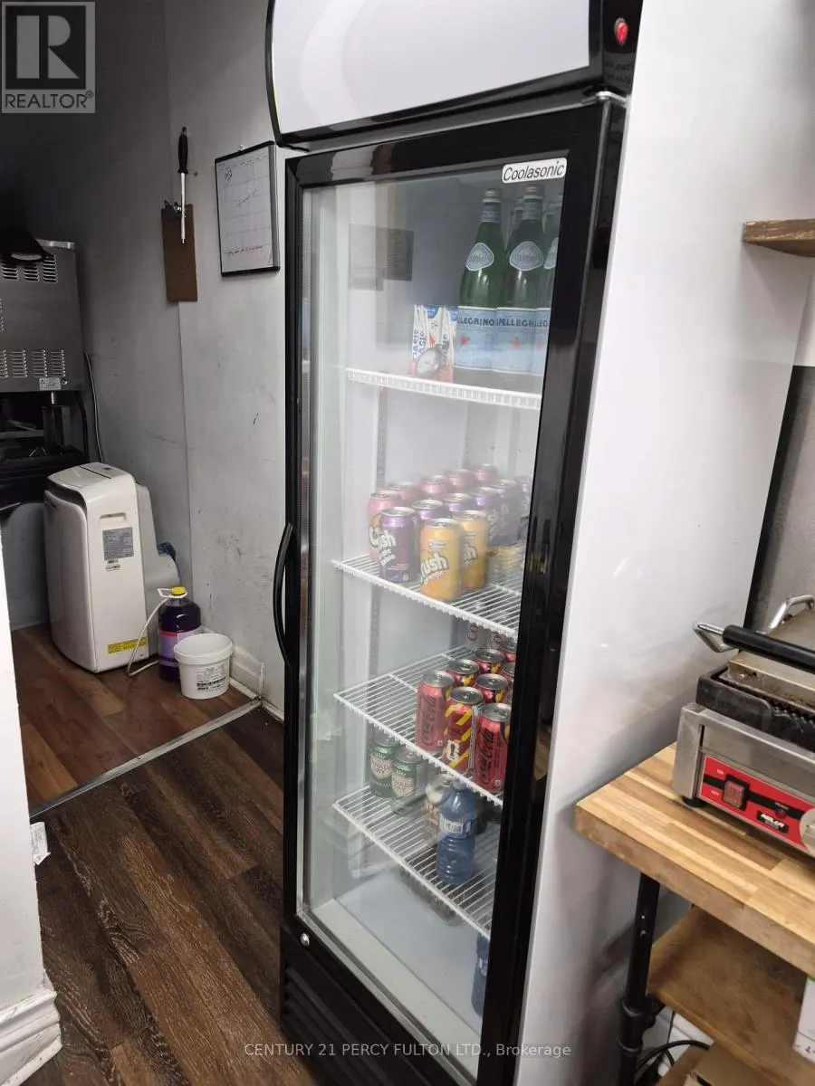 MAIN - 25 SIMCOE STREET S