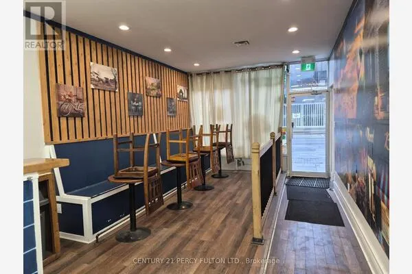 MAIN - 25 SIMCOE STREET S