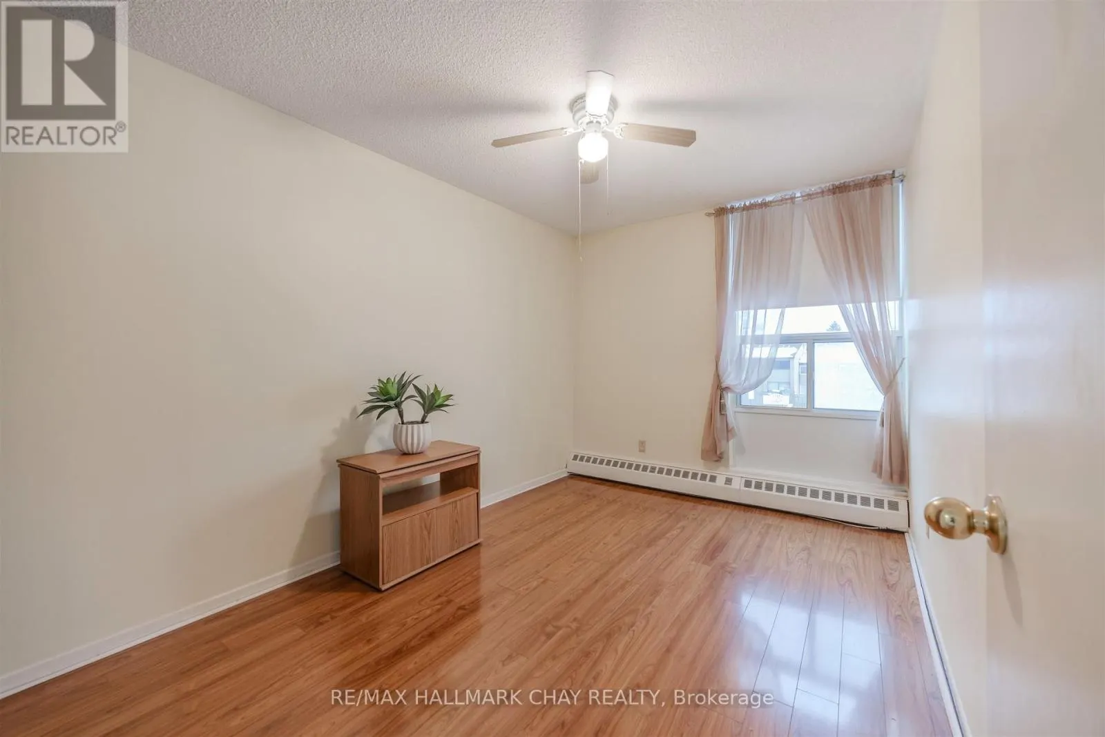 208 - 1210 RADOM STREET