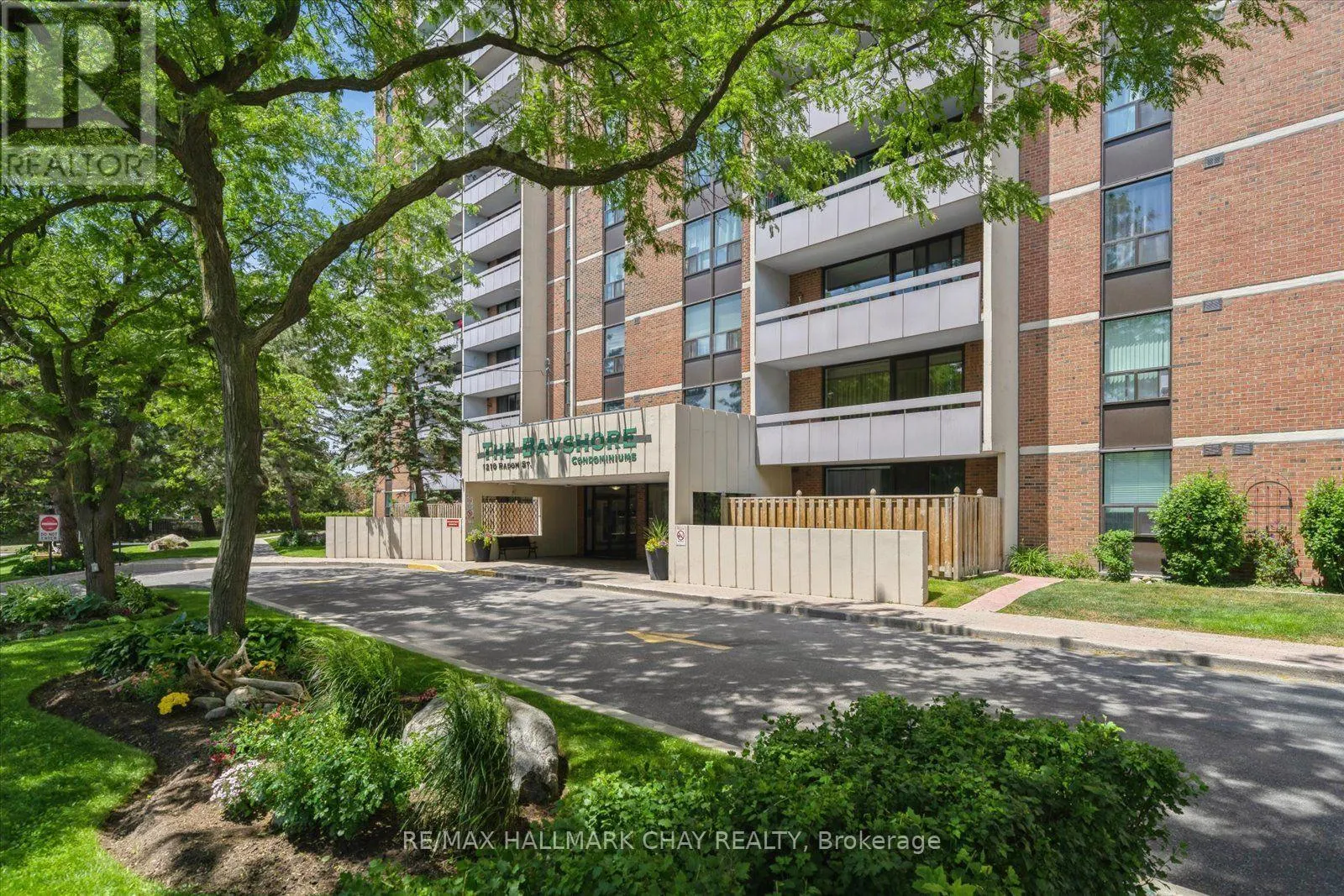 208 - 1210 RADOM STREET