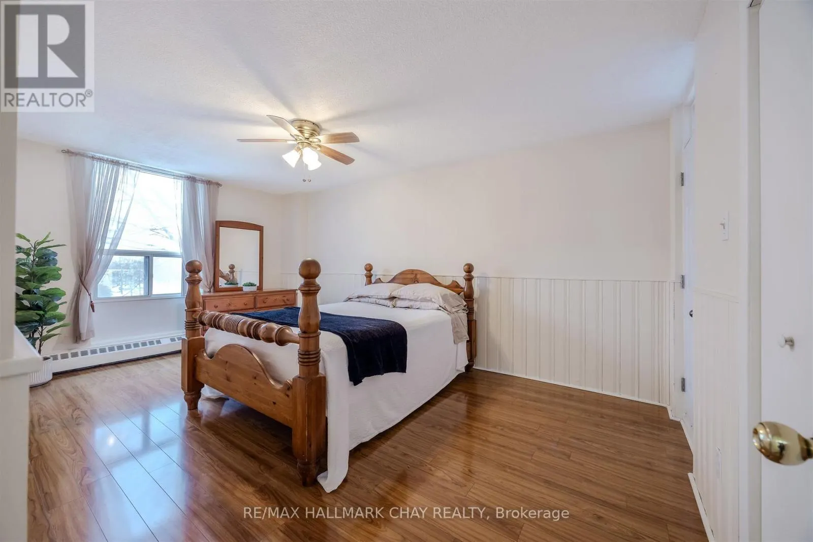208 - 1210 RADOM STREET