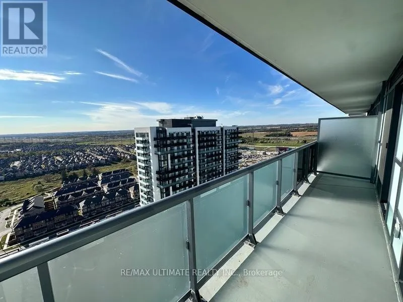 2710 - 2545 SIMCOE STREET N