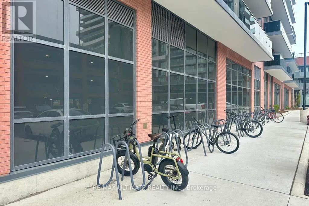 2710 - 2545 SIMCOE STREET N