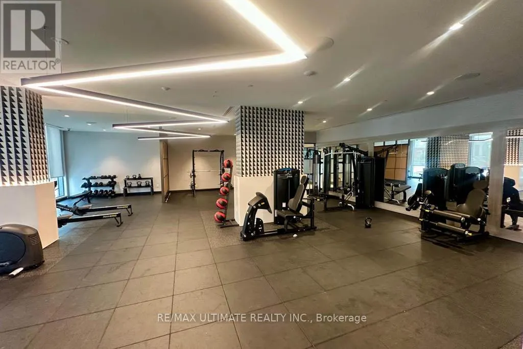 2710 - 2545 SIMCOE STREET N