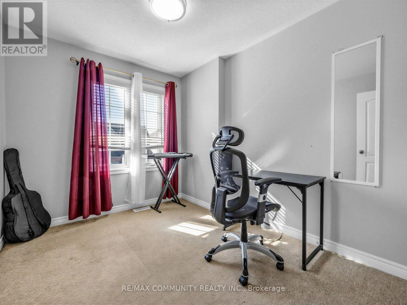 45 TOZER CRESCENT