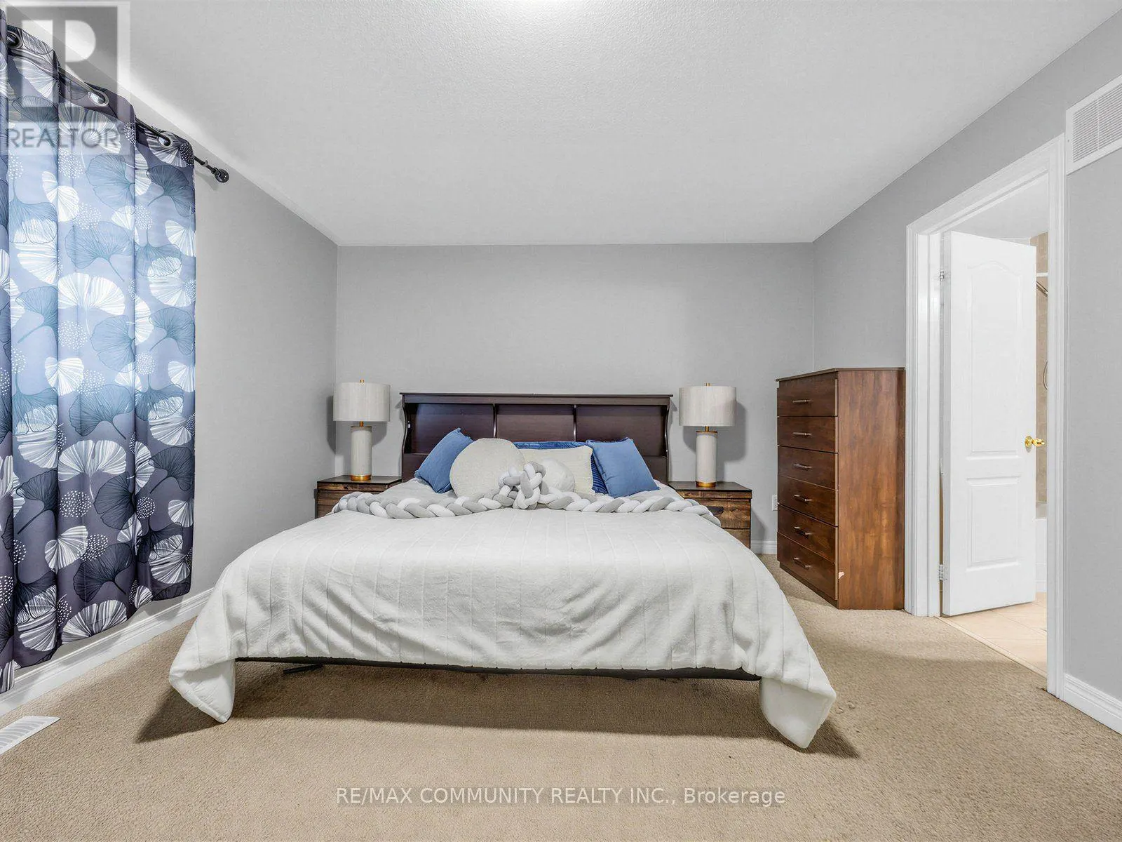45 TOZER CRESCENT