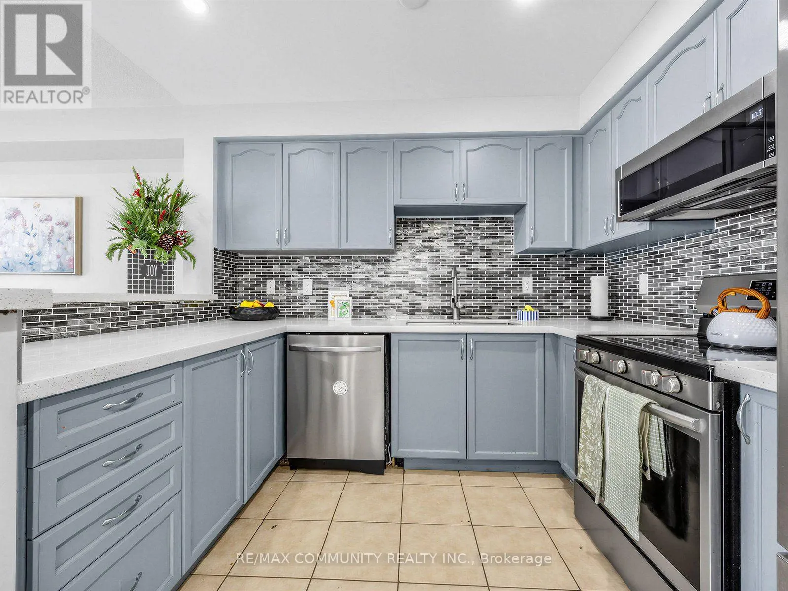 45 TOZER CRESCENT