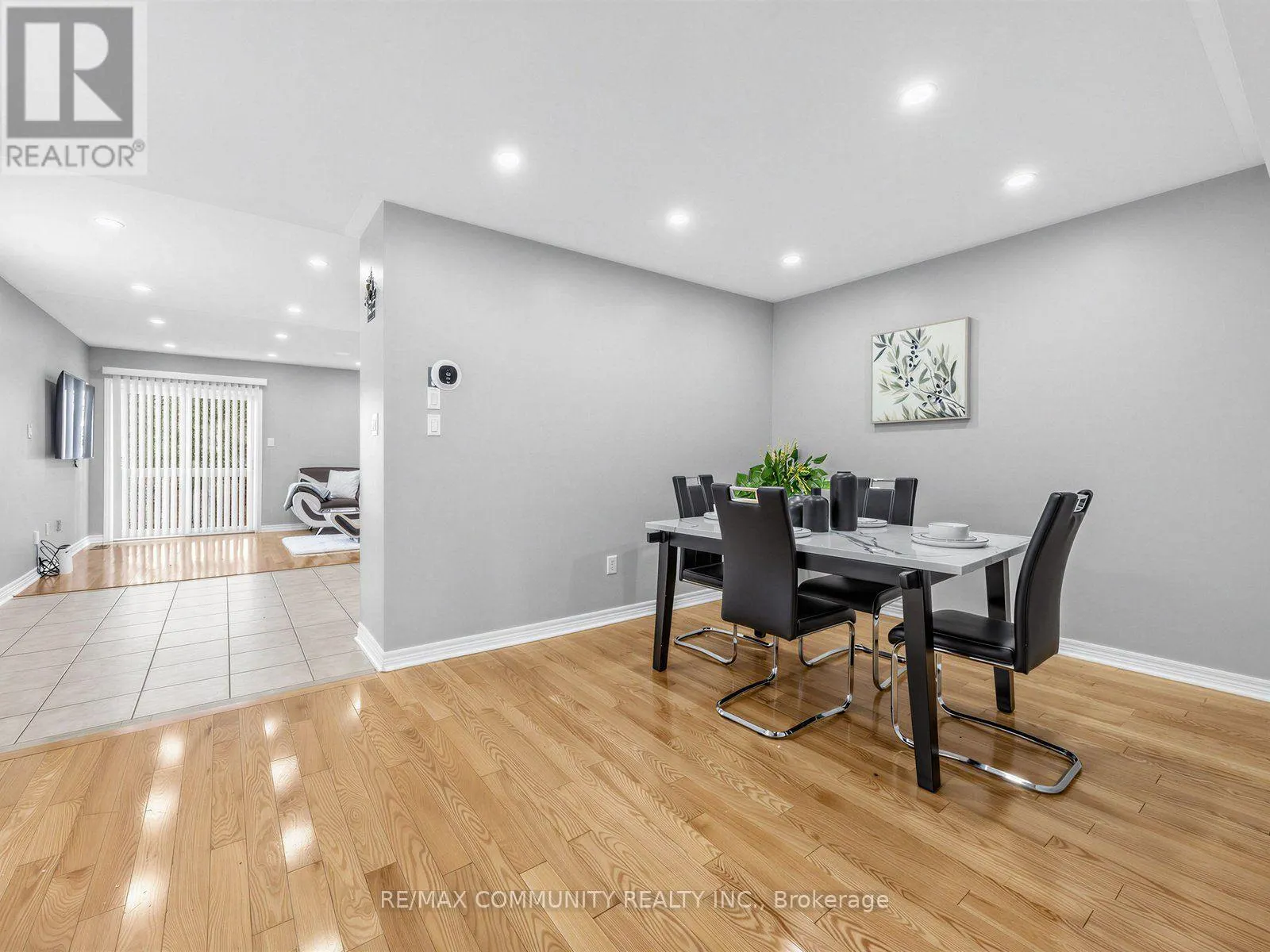 45 TOZER CRESCENT