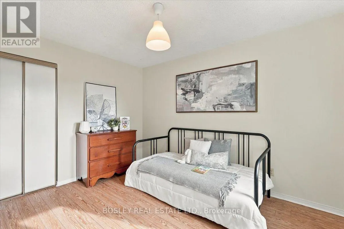 2259 COTTONWOOD CIRCLE