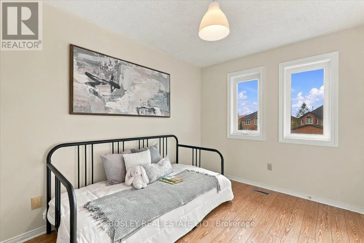 2259 COTTONWOOD CIRCLE