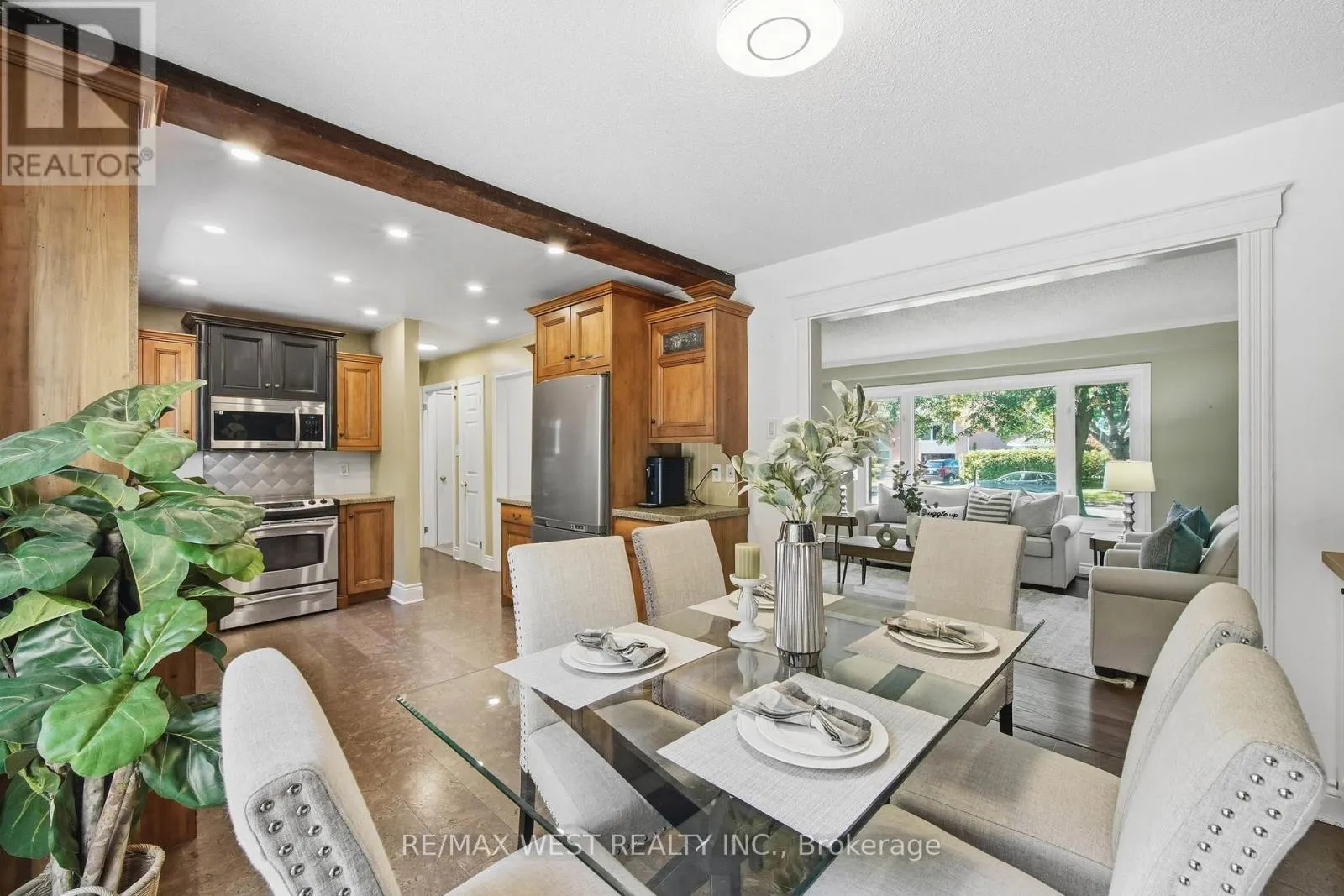 441 PADDINGTON CRESCENT
