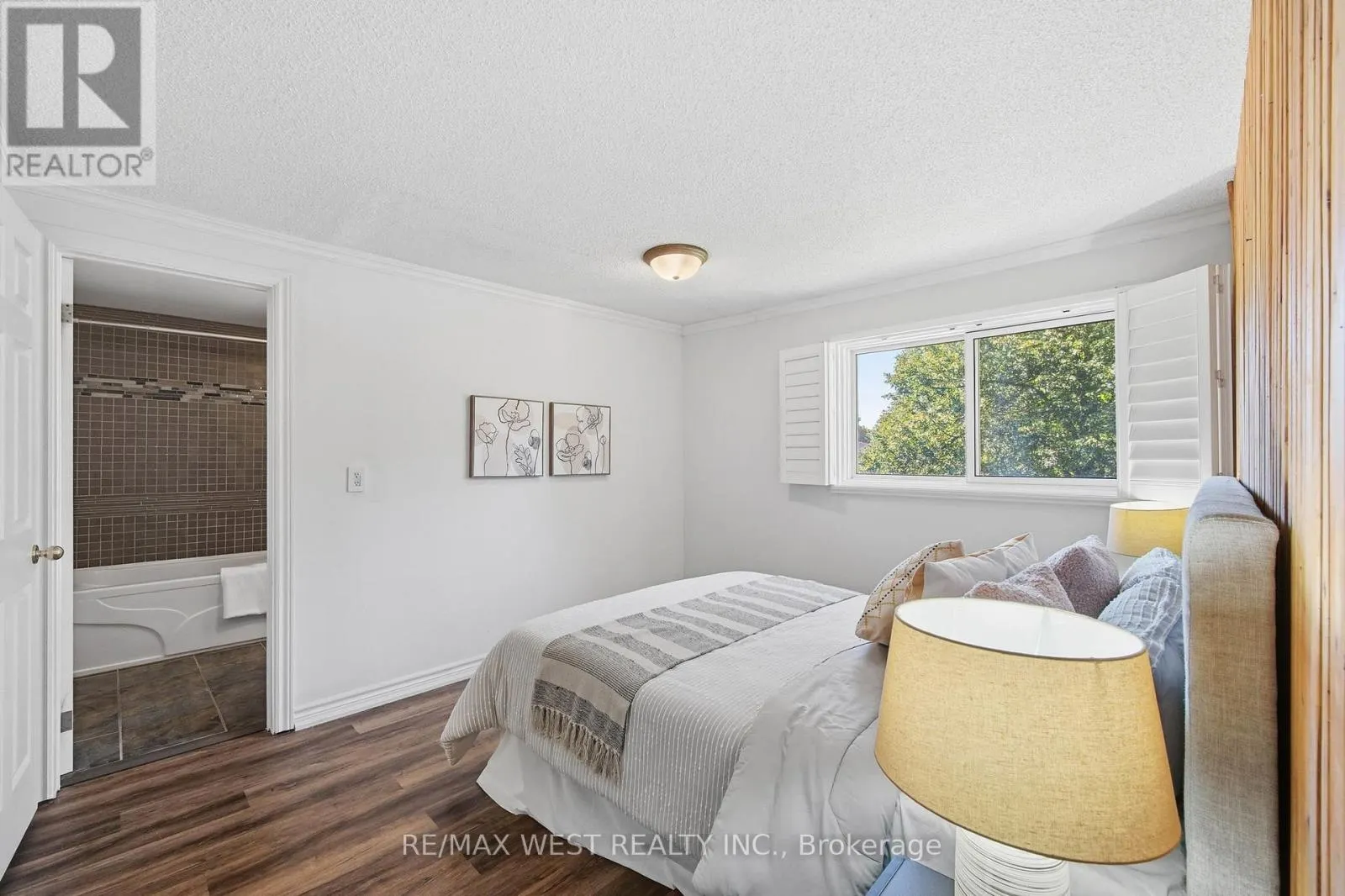 441 PADDINGTON CRESCENT